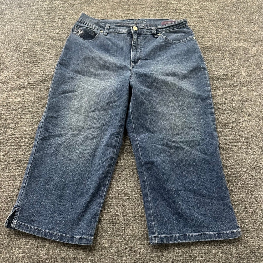 Gloria Vanderbilt Capri Jeans Womens Size 6 Blue Amanda Embroidered Stretch Crop
